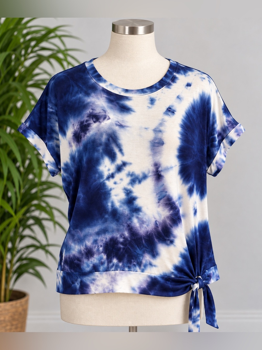 MISIA CURVY Blue Tie Dye T Shirt size small